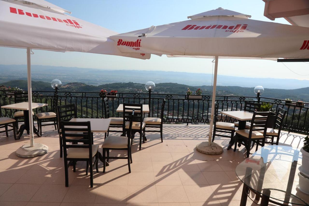 --Hotel Deal-- Rooms With Castle View กรูเยอ ภายนอก รูปภาพ
