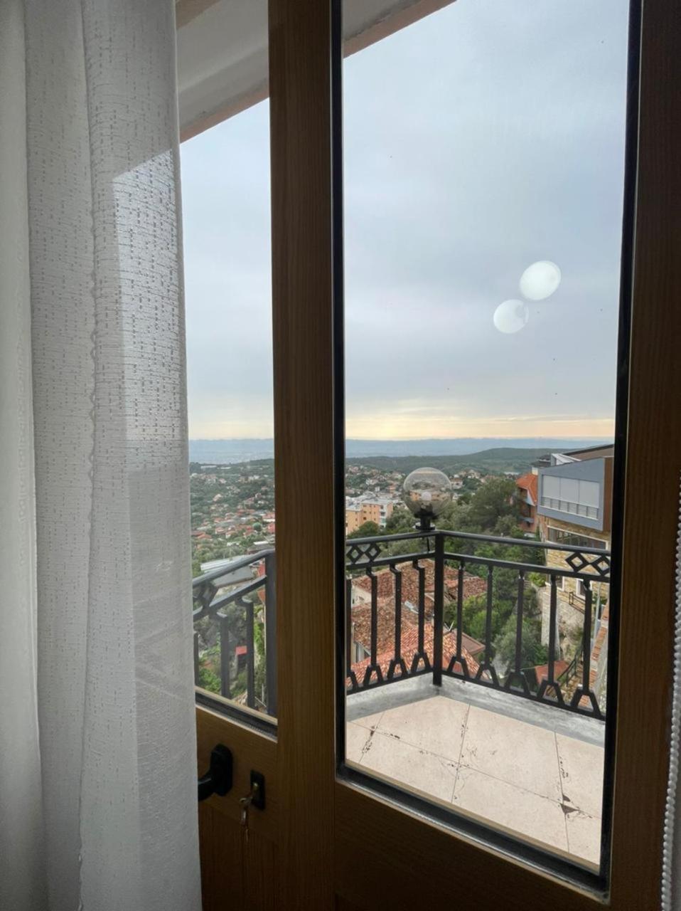--Hotel Deal-- Rooms With Castle View กรูเยอ ภายนอก รูปภาพ