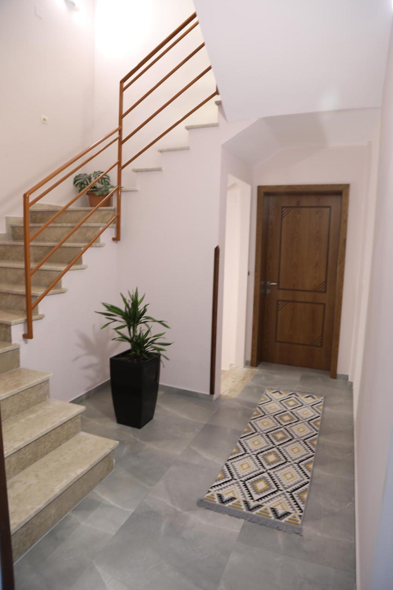 --Hotel Deal-- Rooms With Castle View กรูเยอ ภายนอก รูปภาพ