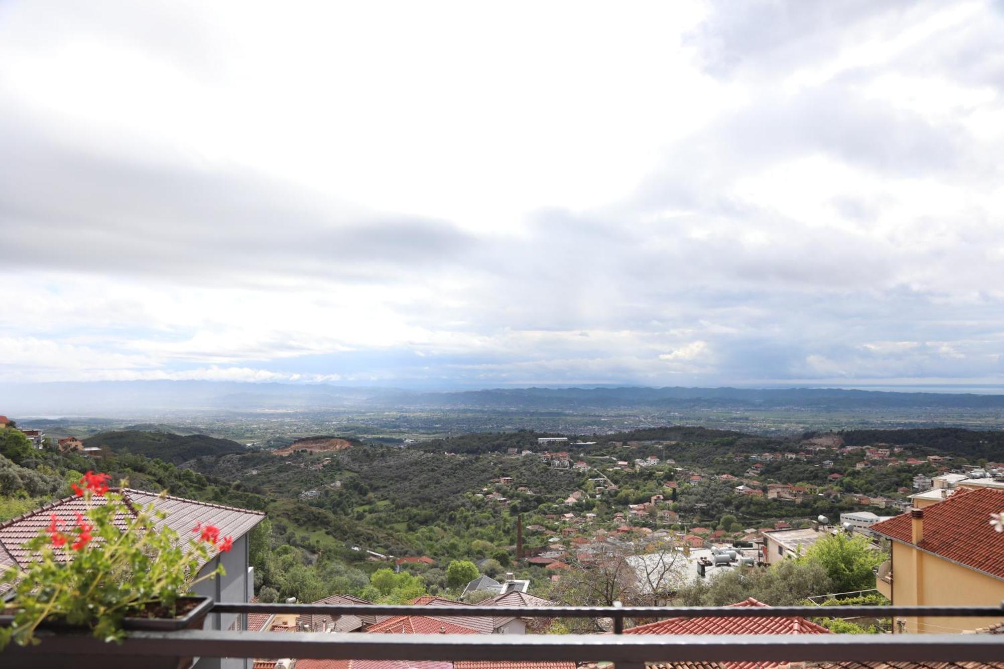 --Hotel Deal-- Rooms With Castle View กรูเยอ ภายนอก รูปภาพ