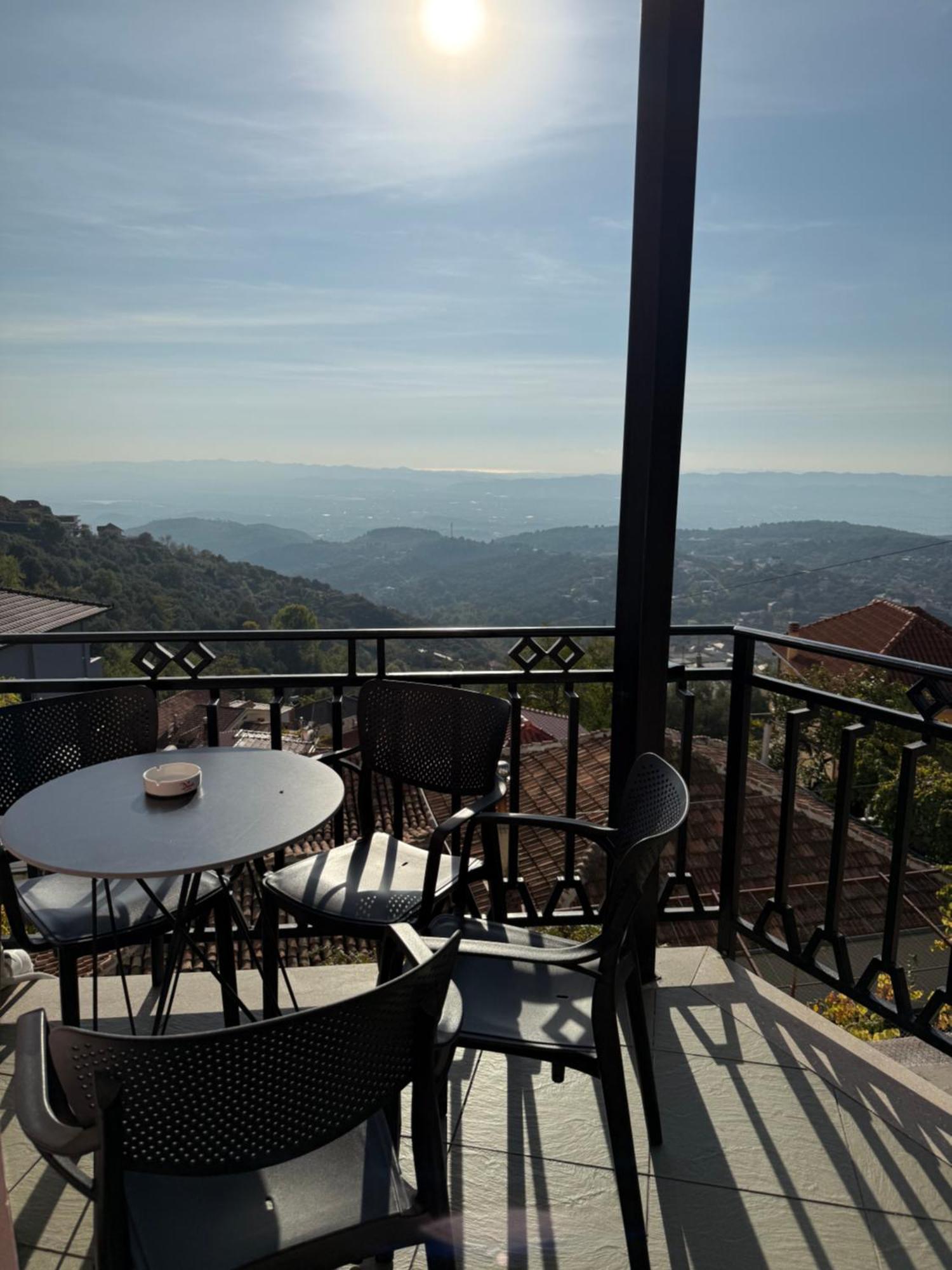 --Hotel Deal-- Rooms With Castle View กรูเยอ ภายนอก รูปภาพ