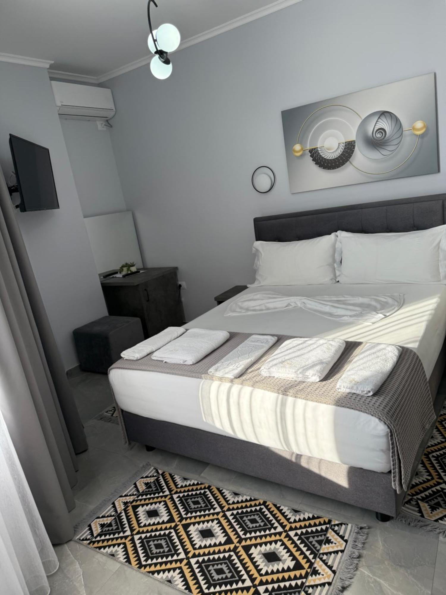--Hotel Deal-- Rooms With Castle View กรูเยอ ภายนอก รูปภาพ