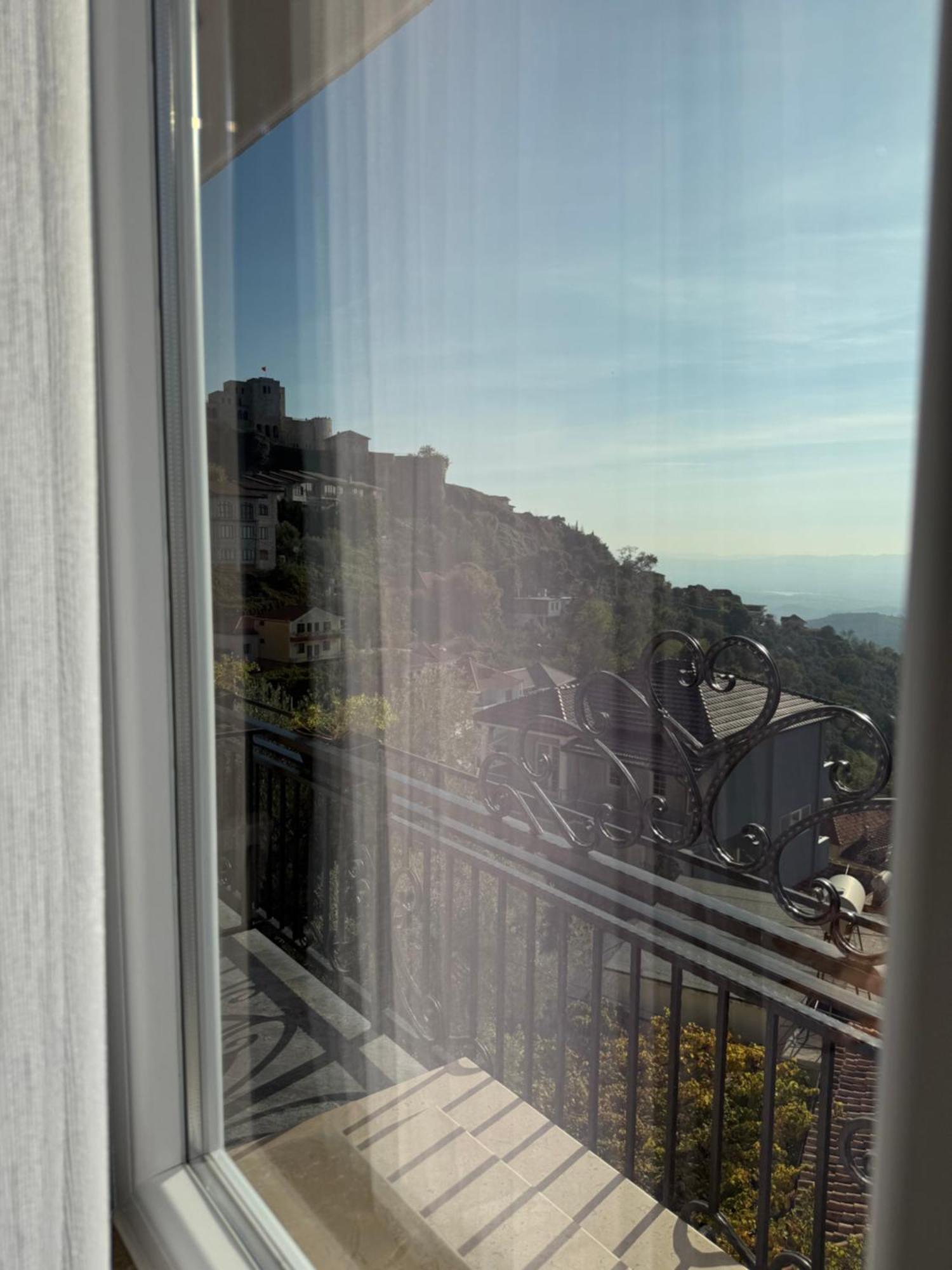 --Hotel Deal-- Rooms With Castle View กรูเยอ ภายนอก รูปภาพ