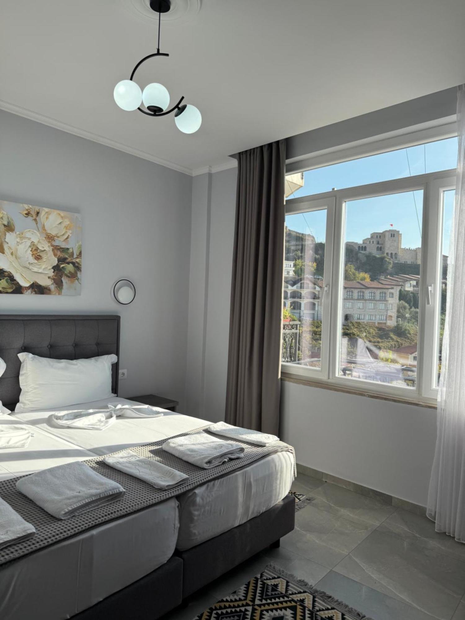--Hotel Deal-- Rooms With Castle View กรูเยอ ภายนอก รูปภาพ