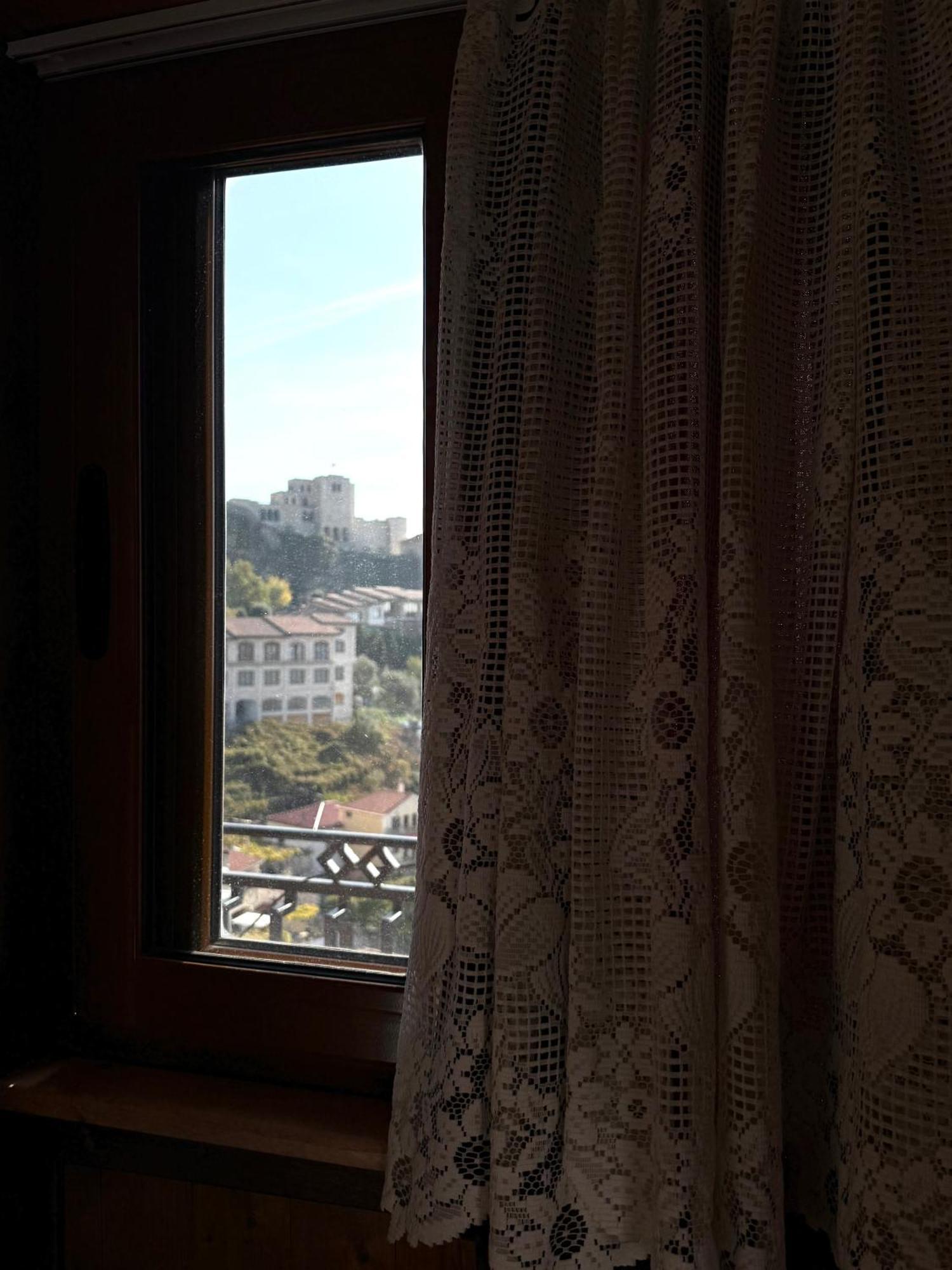 --Hotel Deal-- Rooms With Castle View กรูเยอ ภายนอก รูปภาพ